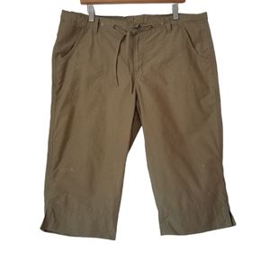 Columbia Womens L Capris Pants Inseam 18" Pockets Tan Khaki